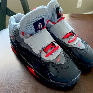 Boys Nike Air Sneakers Tennis Shoe